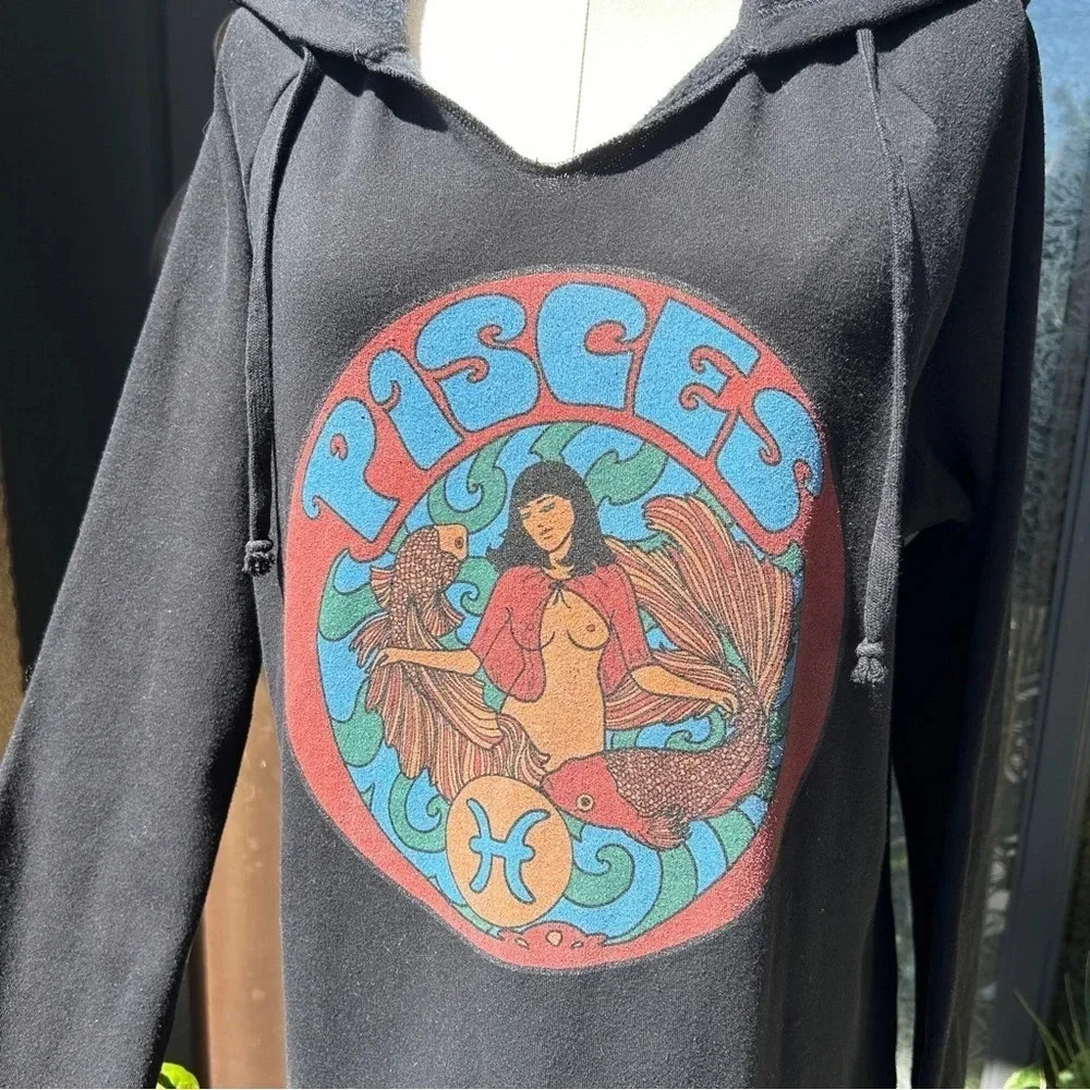 Women’s Independent Brand Pisces Black Hooded Drawstring LS Sweatshirt Sweater L